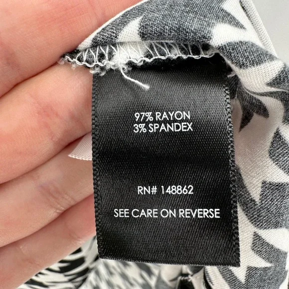 Women's Black and White Houndstooth Top - Picture 7 of 12